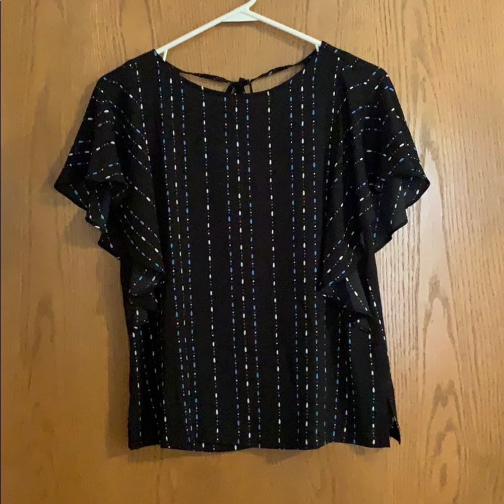 Flutter sleeve blouse